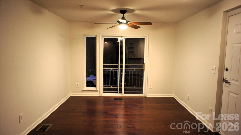 3537 Warp Street - Photo 3