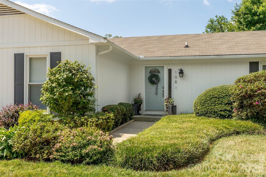 108 Surfside Lane - Photo 3