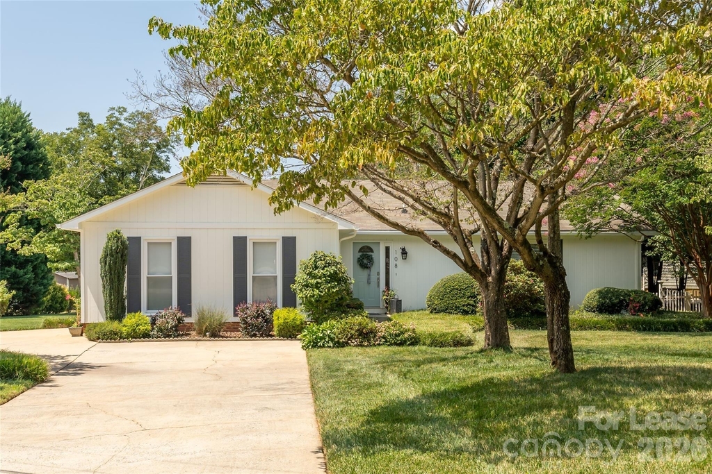 108 Surfside Lane - Photo 1