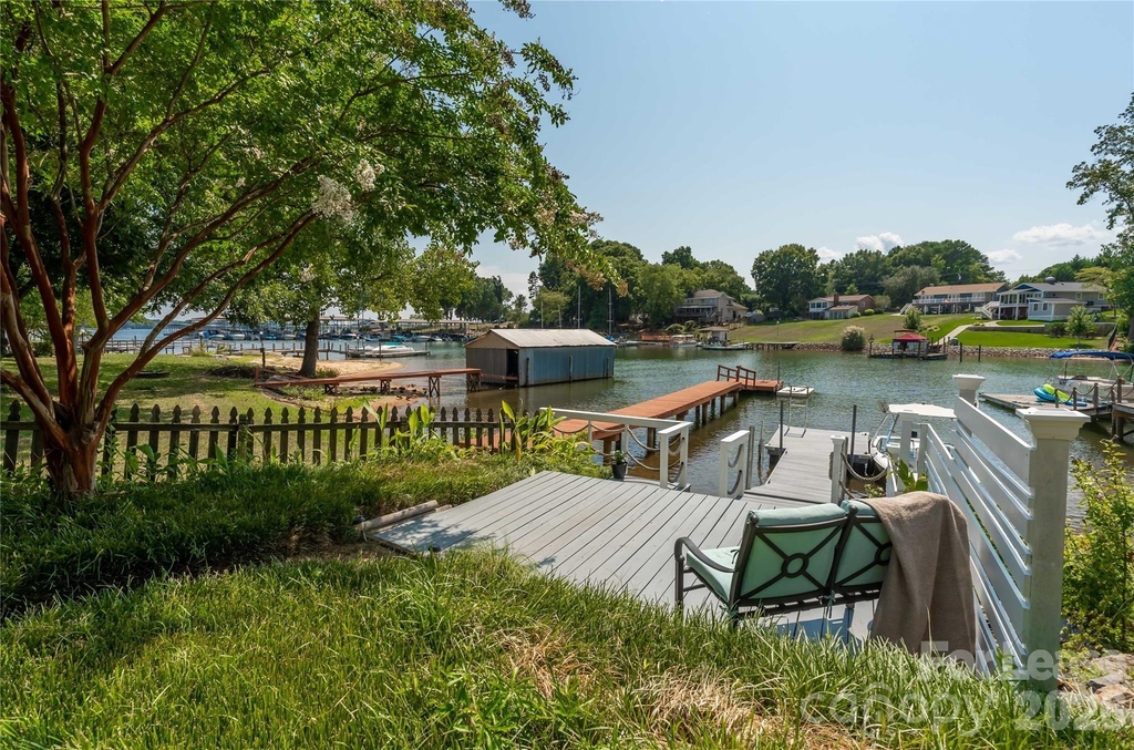 108 Surfside Lane - Photo 29