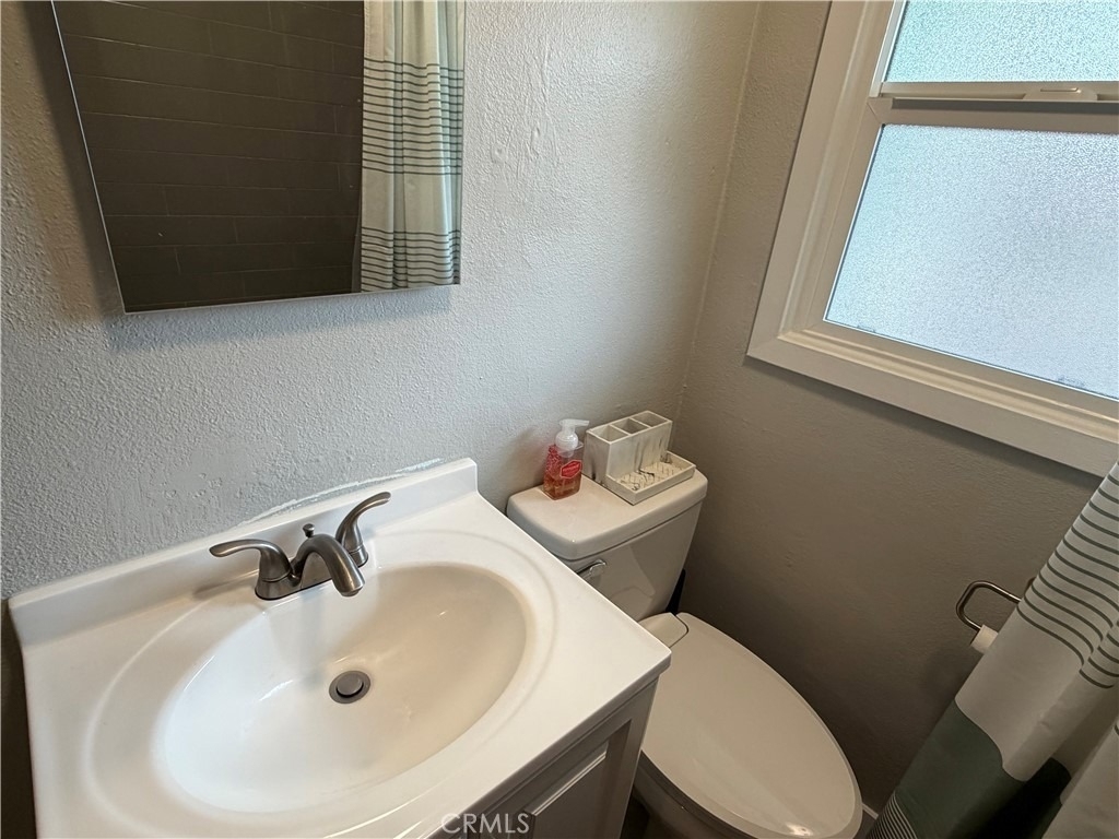 2852 Exposition Boulevard - Photo 9