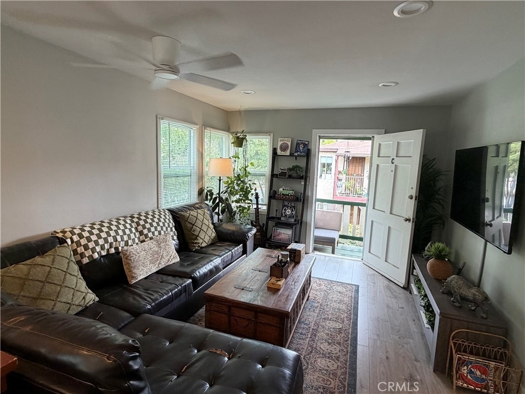 2852 Exposition Boulevard - Photo 6