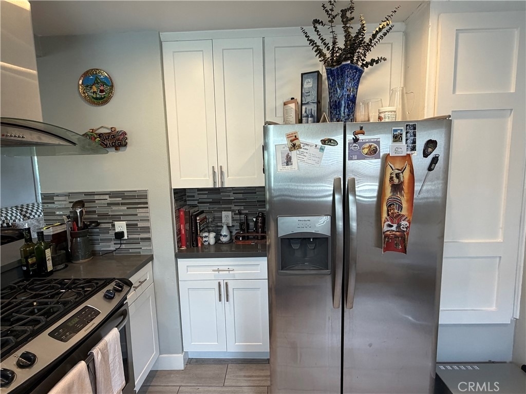 2852 Exposition Boulevard - Photo 3