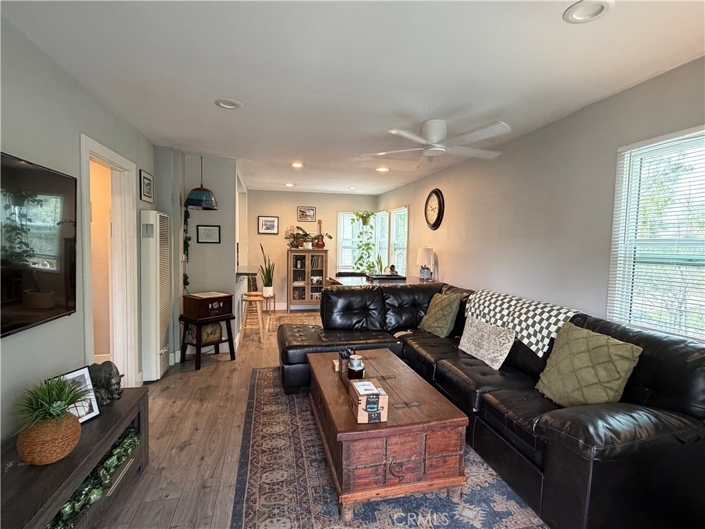2852 Exposition Boulevard - Photo 4