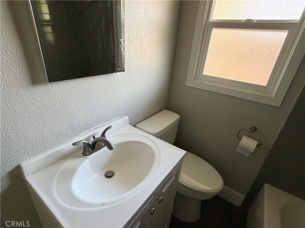 2852 Exposition Boulevard - Photo 24