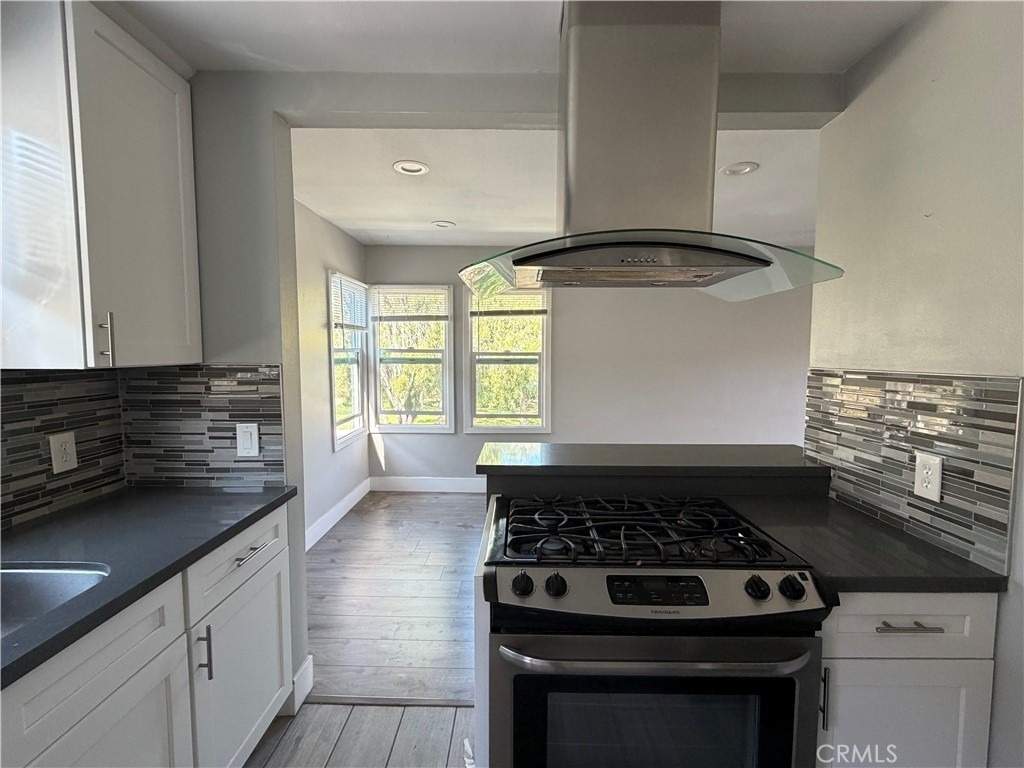 2852 Exposition Boulevard - Photo 22