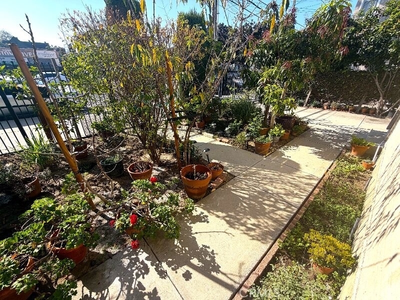 1503 W Adams Boulevard - Photo 28
