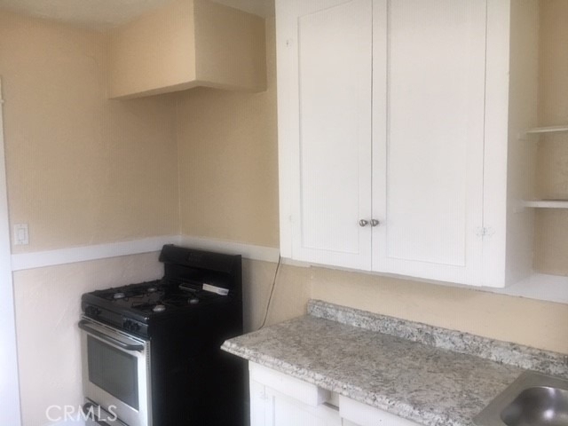 625 E 6th - Photo 4