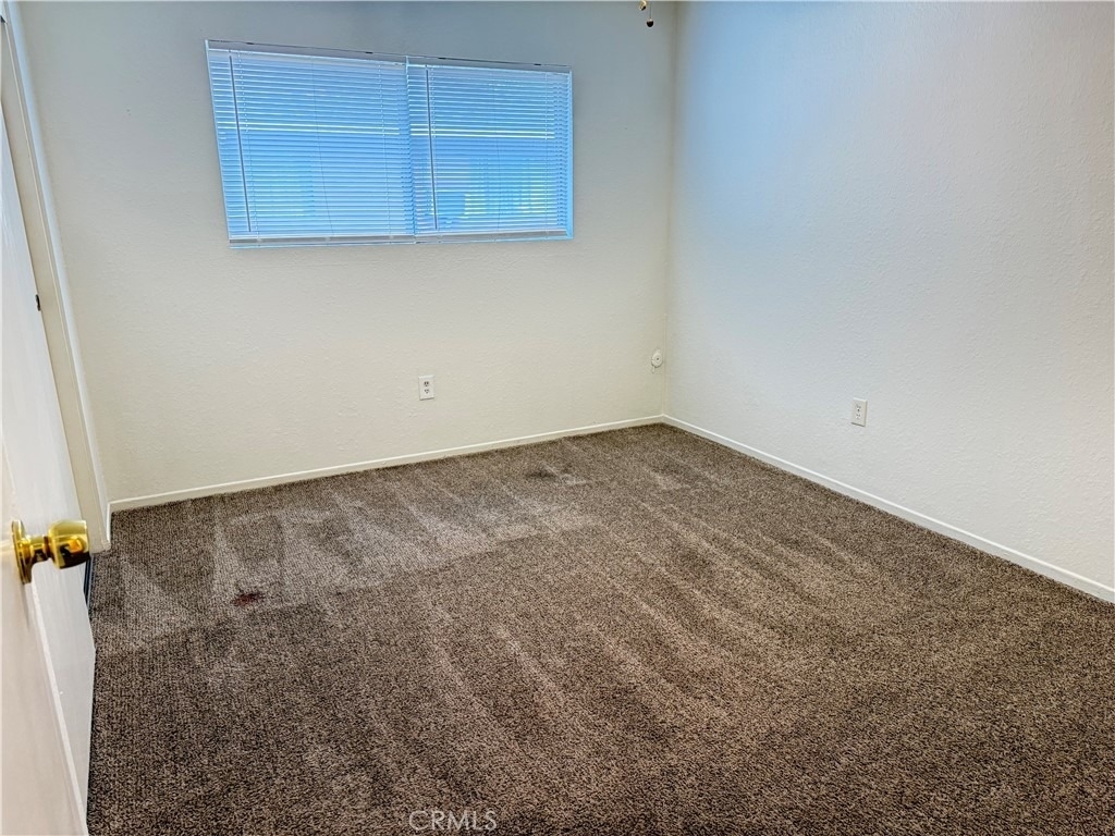 420 E Blueridge Avenue - Photo 9