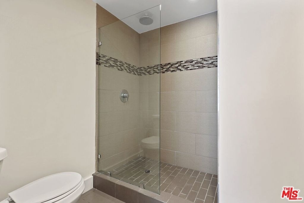 7250 Franklin Avenue - Photo 16
