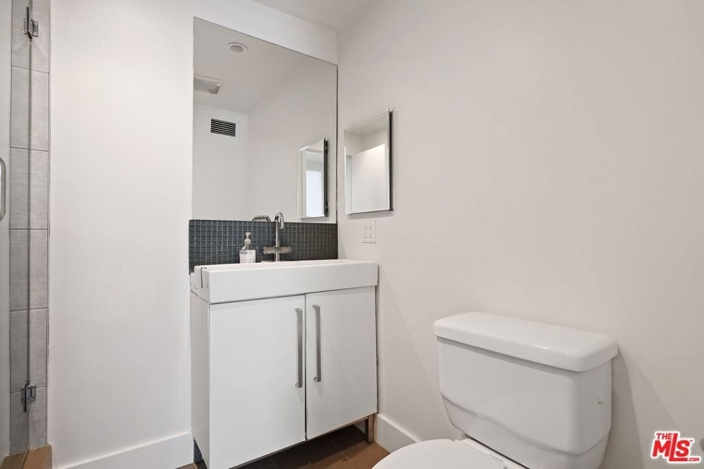 7250 Franklin Avenue - Photo 19