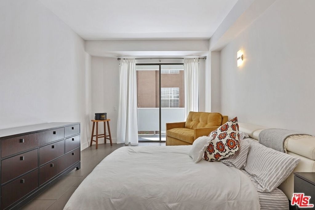 7250 Franklin Avenue - Photo 15