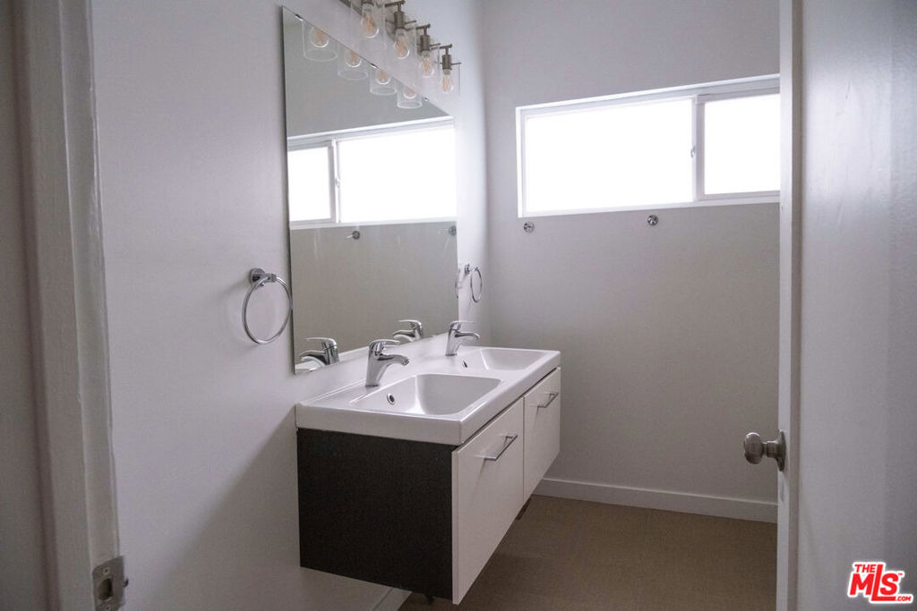 5114 Edgewood Place - Photo 12