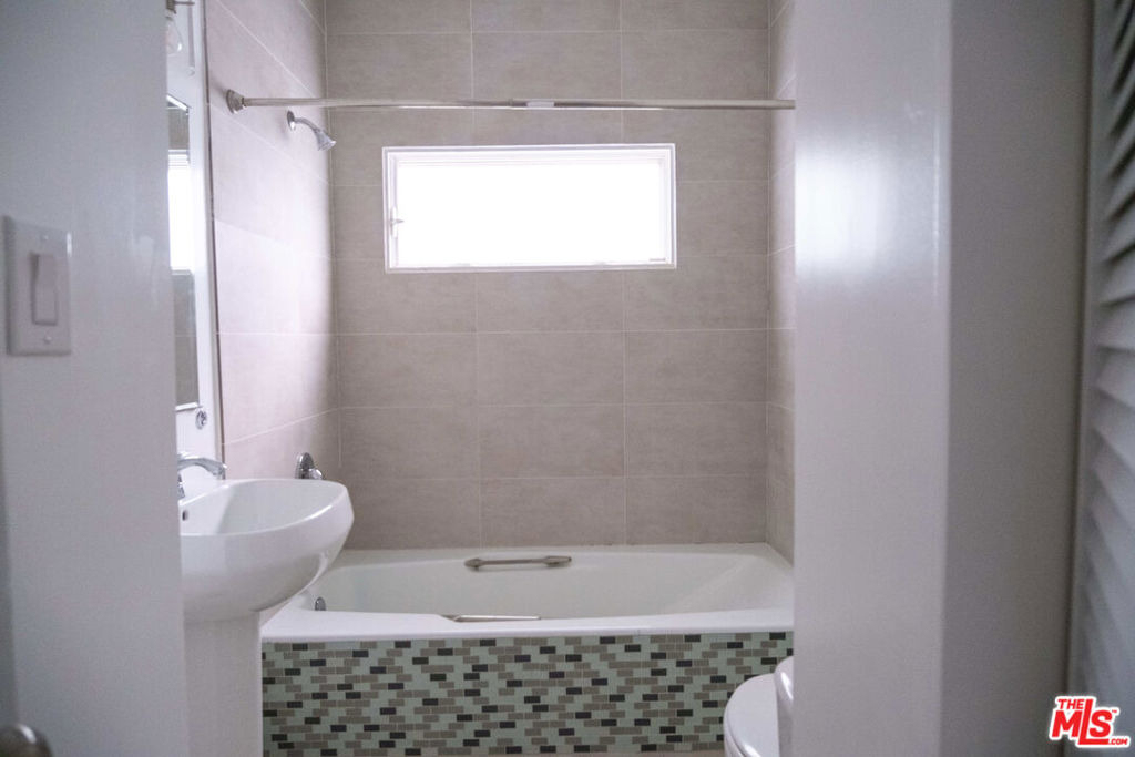 5114 Edgewood Place - Photo 7