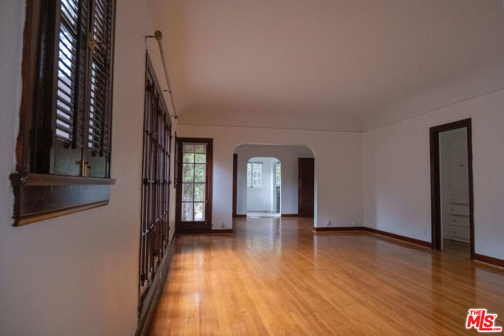 5114 Edgewood Place - Photo 2