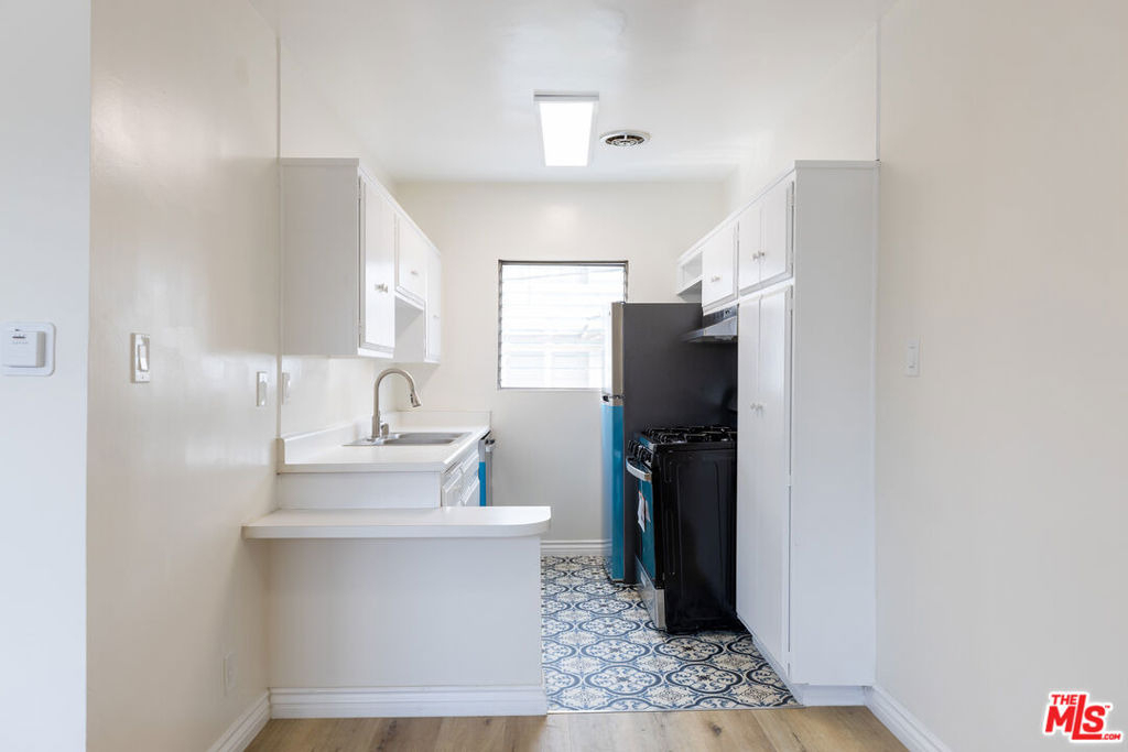 1295 Federal Avenue - Photo 9