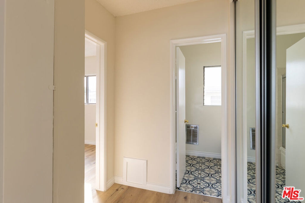 1295 Federal Avenue - Photo 11