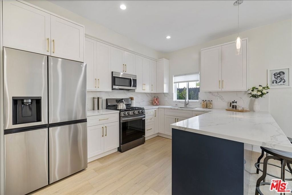 5413 1/2 Homeside Avenue - Photo 2