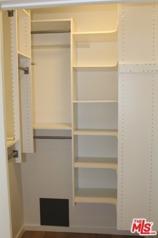 141 S Clark Drive - Photo 6