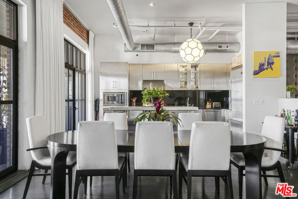 1645 Vine Street - Photo 7