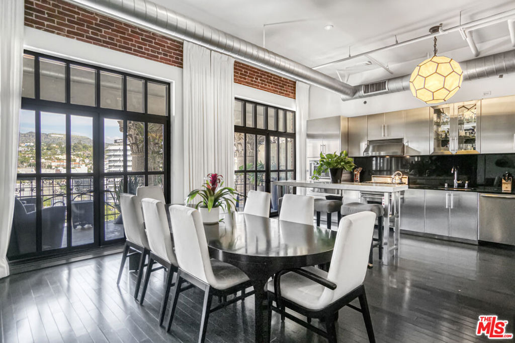 1645 Vine Street - Photo 8
