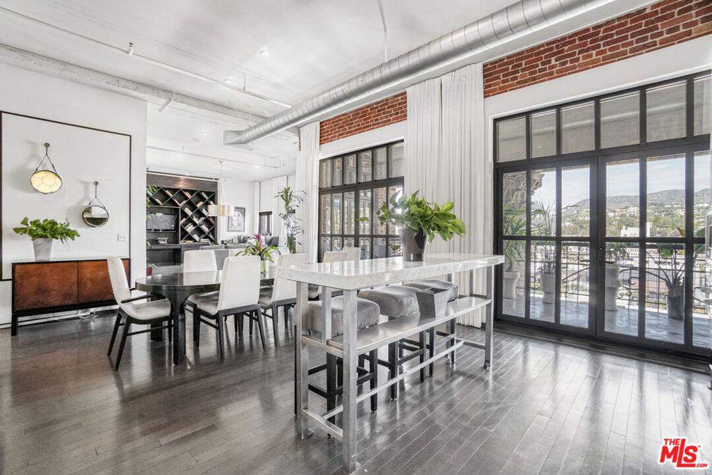 1645 Vine Street - Photo 12