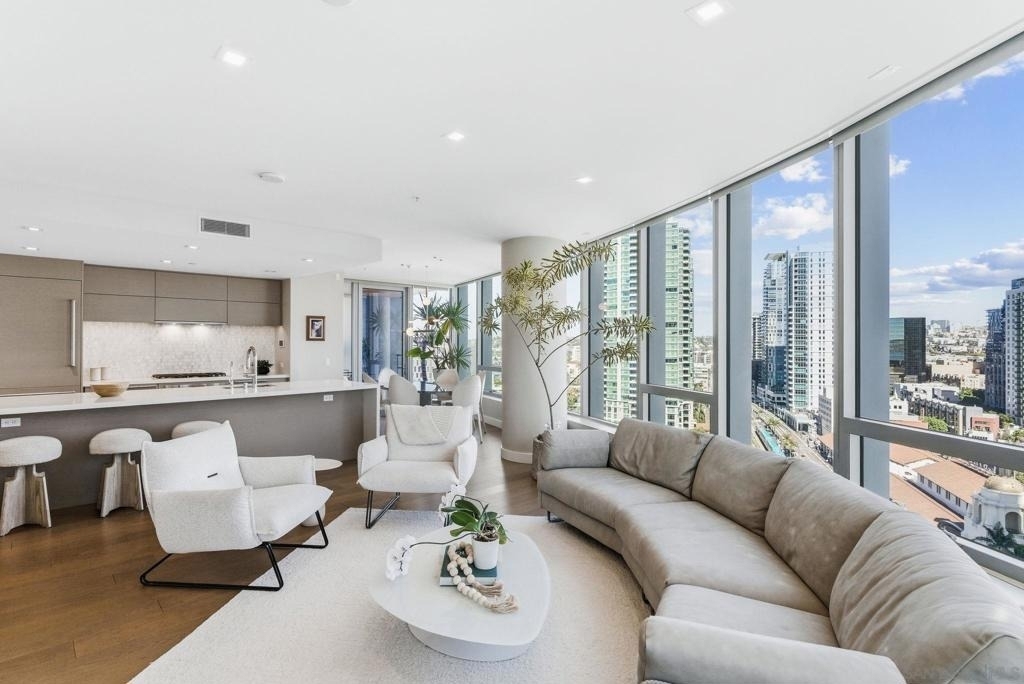 888 W E Street - Photo 4