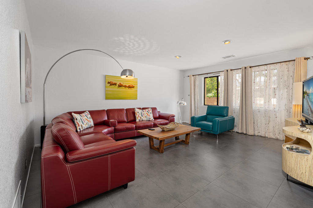 72596 Beavertail Street - Photo 9