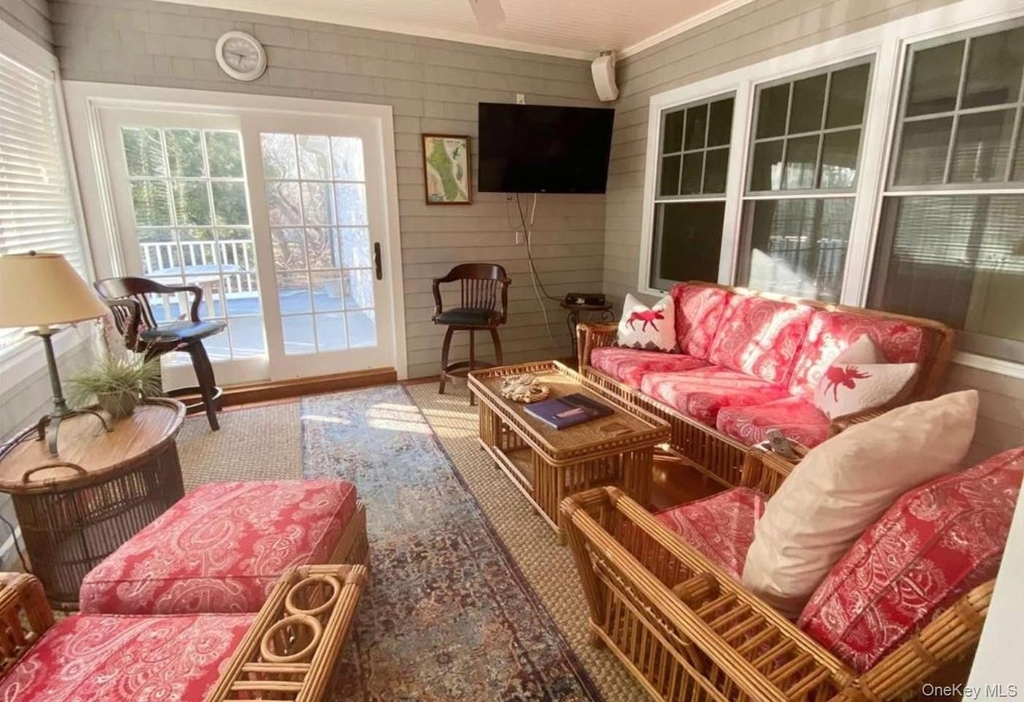 190 Jackson Landing - Photo 7