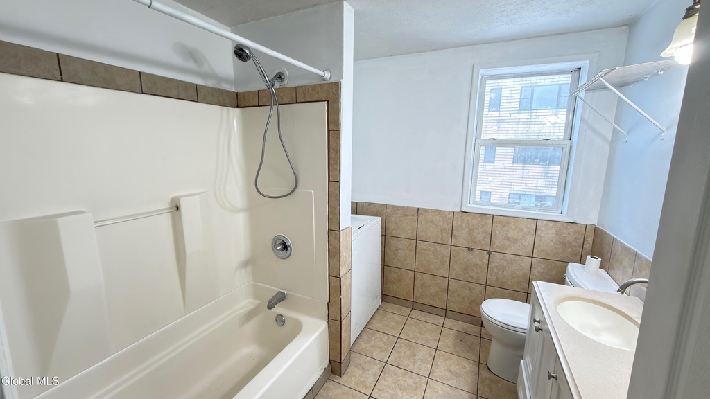 3134 6th Avenue - Photo 8