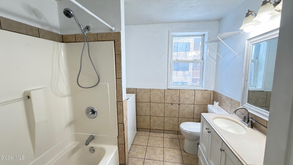 3134 6th Avenue - Photo 7