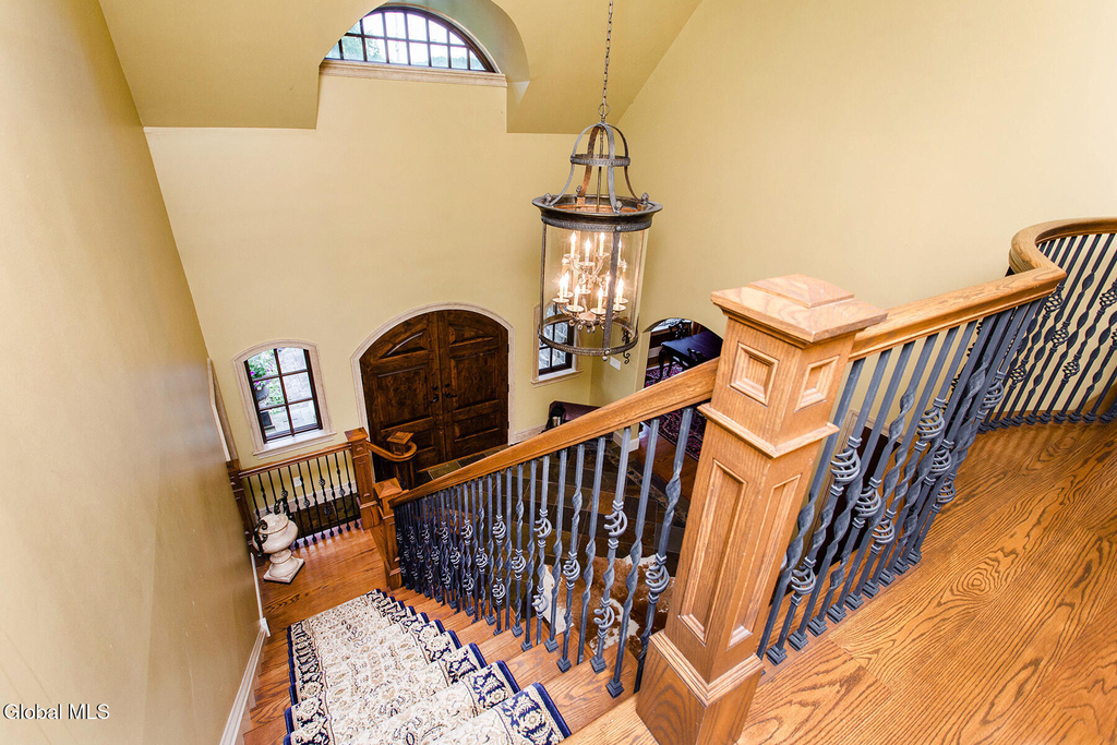 106 Greenfield Avenue - Photo 8