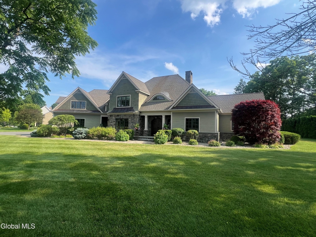 106 Greenfield Avenue - Photo 2