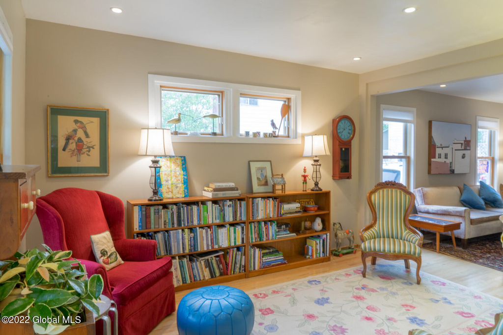 201 Lake Avenue - Photo 17