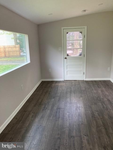 6438 Windham Avenue - Photo 12