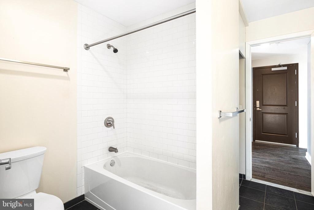 523 N Broad Street - Photo 12