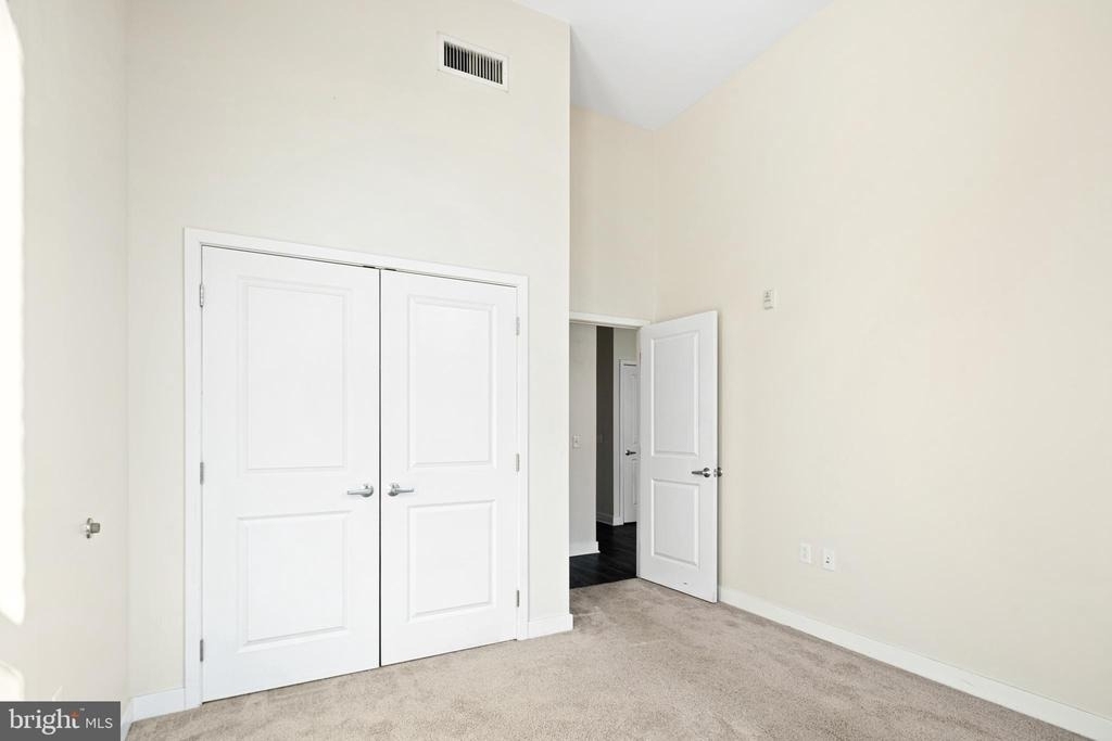 523 N Broad Street - Photo 5