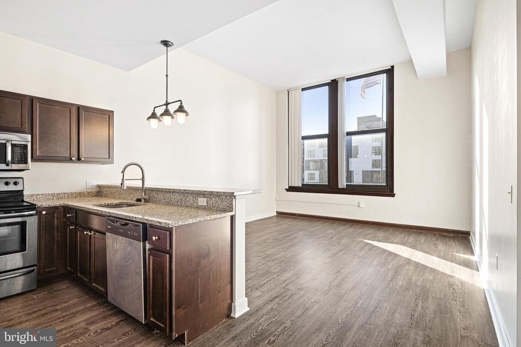 523 N Broad Street - Photo 9