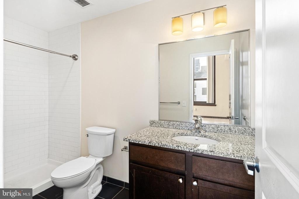 523 N Broad Street - Photo 3