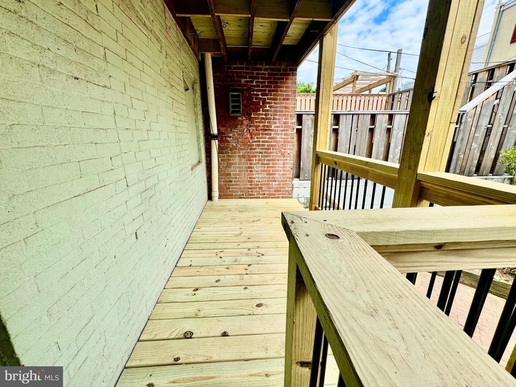 2148 Green Street - Photo 26