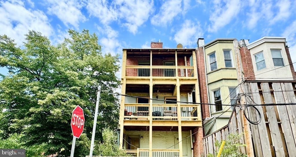2148 Green Street - Photo 37