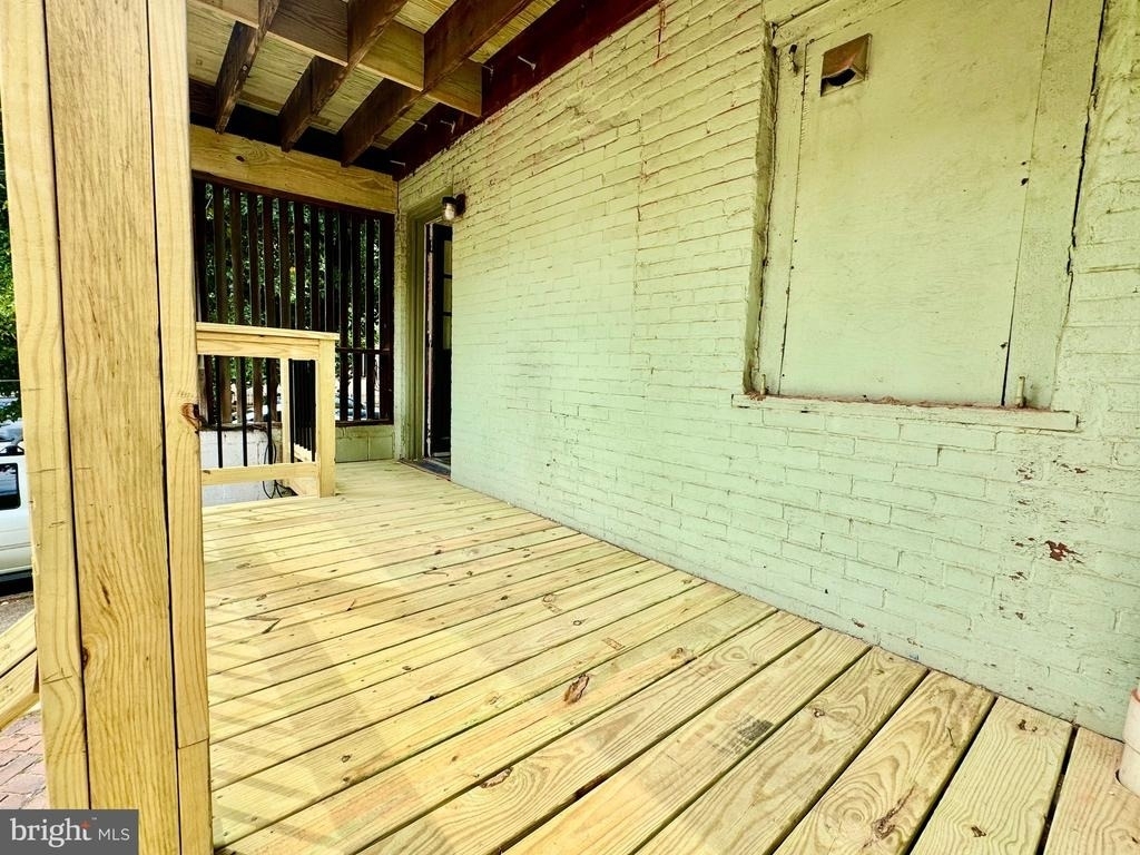 2148 Green Street - Photo 24