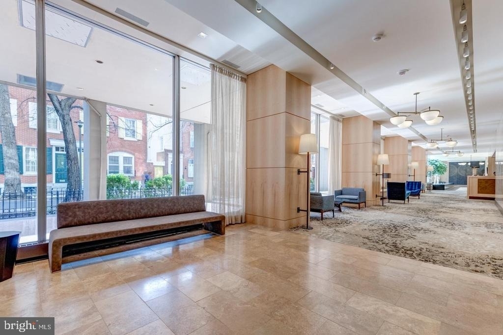 224 W Rittenhouse Square - Photo 3