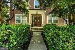 537 S Walnut Street - Photo 0