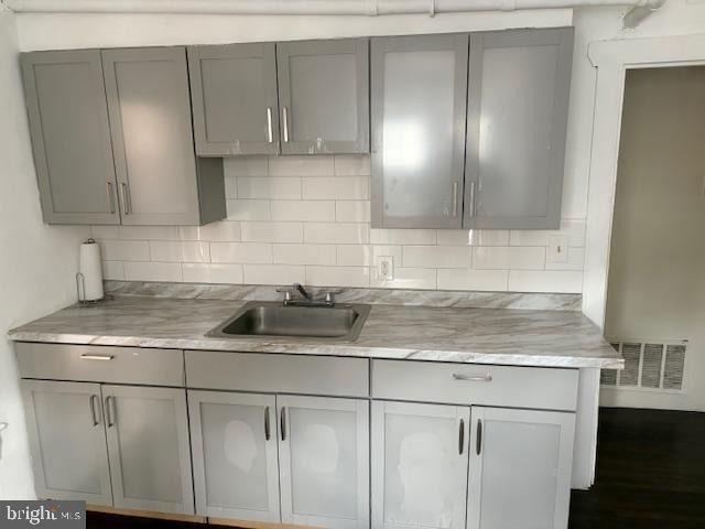 112 W Main Street - Photo 5