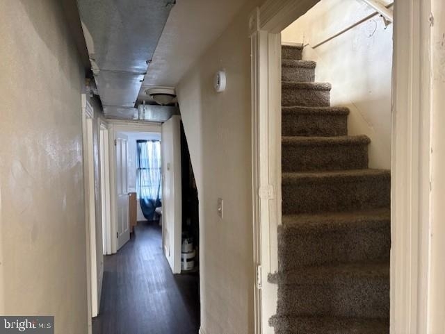 112 W Main Street - Photo 3