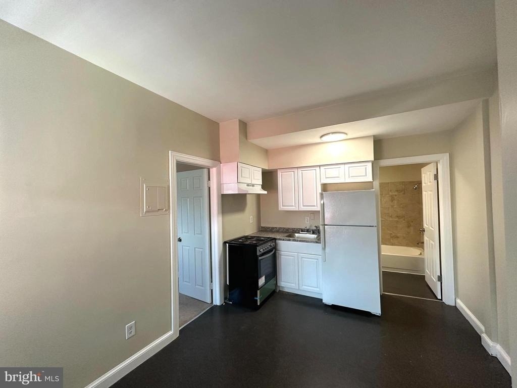 64 W Antietam Street - Photo 5