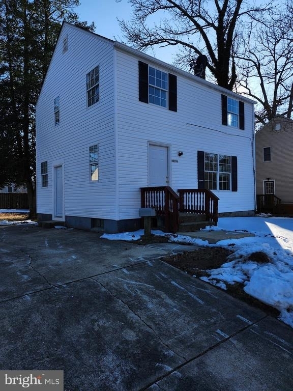 46599 Midway Drive - Photo 1
