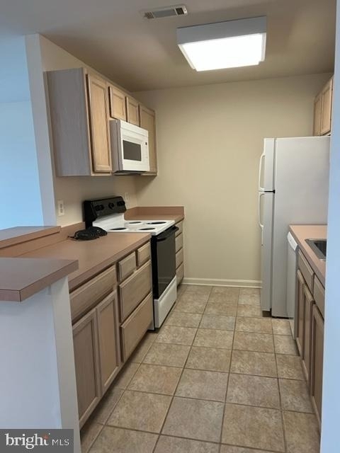 9000 Bay Avenue - Photo 8