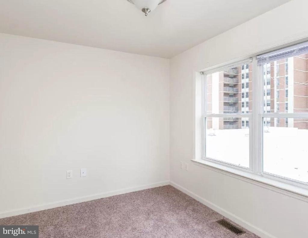 5235 Crowson Avenue - Photo 21